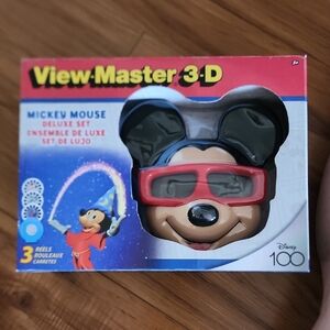 3-D Mickey Mouse Deluxe Set - Black and Red
